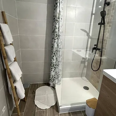 Sejour Ideal A Santa Giulia ! Mini-villa A 100m De La Plage Casa de Férias *