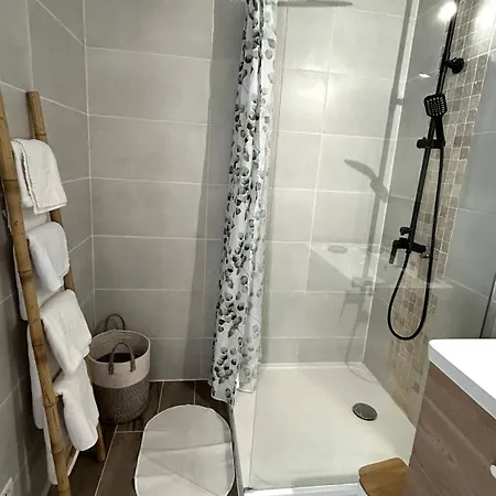 Sejour Ideal A Santa Giulia ! Mini-villa A 100m De La Plage Casa de Férias